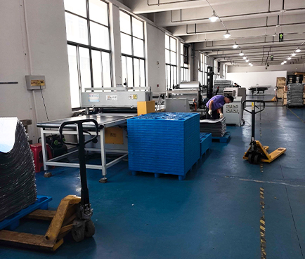 隔热隔音发动机罩